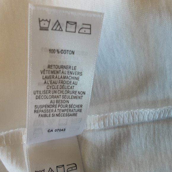 T Tahari White Crew Neck T-shirt with Bow on Collar | New! Size Small - Picture 13 of 15